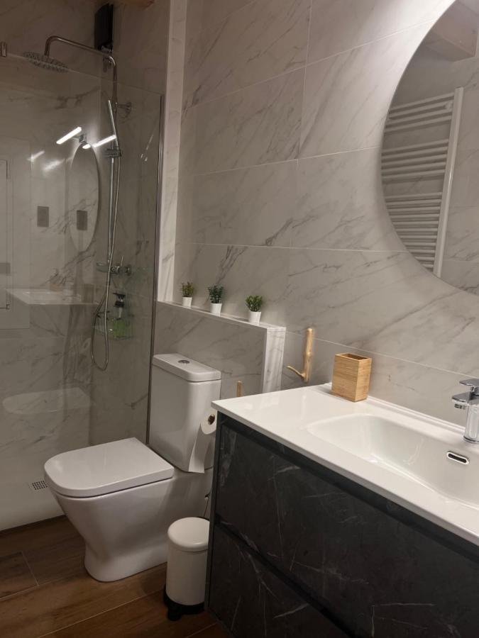 Apartamentos Turisticos: Tu Casa En Sahun Dış mekan fotoğraf