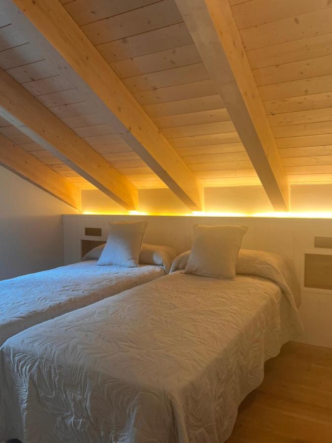 Apartamentos Turisticos: Tu Casa En Sahun Dış mekan fotoğraf