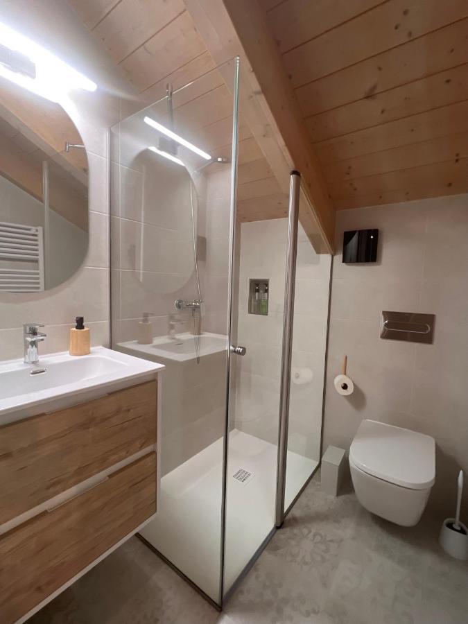 Apartamentos Turisticos: Tu Casa En Sahun Dış mekan fotoğraf