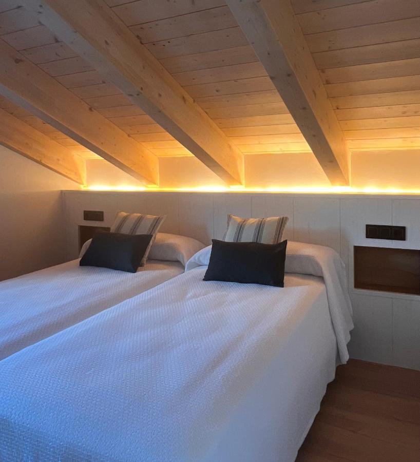 Apartamentos Turisticos: Tu Casa En Sahun Dış mekan fotoğraf